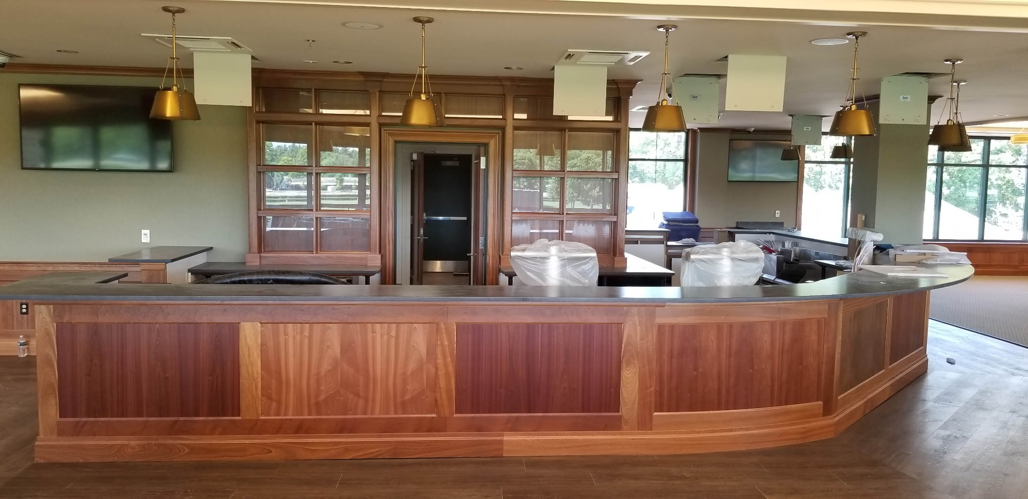 Bar and lounge construction
